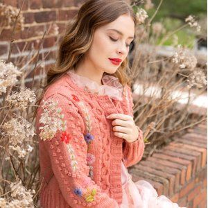 French Knot Adeline Sweater M